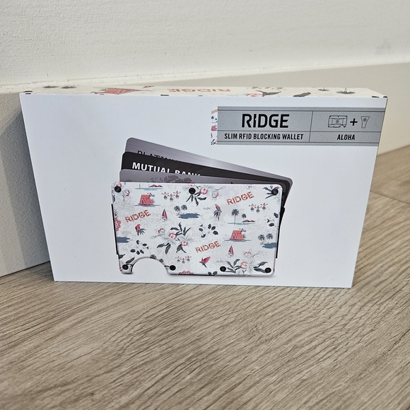NEW Ridge Wallets - RFID Blocking / Magnet Safe (Multiple) - Picture 5 of 10